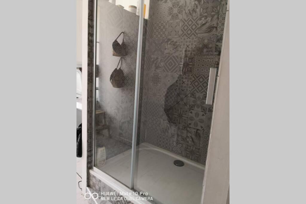 Appartement Avec Jardin Privatif Centre Ville Hyeres Exterior photo